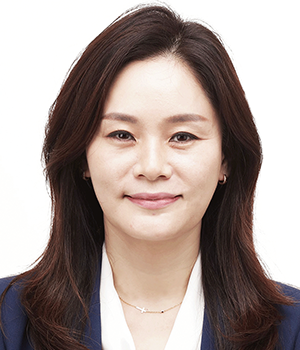 윤수진 교수.png